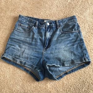 Pacsun Highwaisted Mom Jean Short